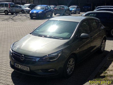 Minsk Mazowiecki nieoznakowany Opel Astra WW 209XK
