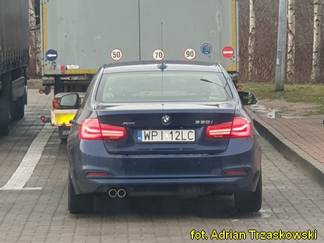 Piaseczno - nieoznakowane BMW WPI 12LC