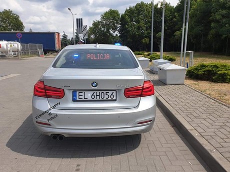 A2 nieoznakowany radiowóz policyjny BMW EL 6H056