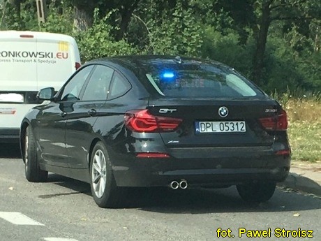 Świdnica - nieoznakowany radiowóz BMW GT DPL 05312