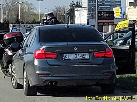 Nowy Sącz nieoznakowany radiowóz policyjny BMW KN 82046