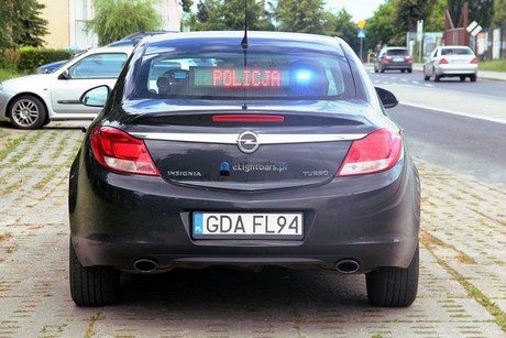 Pruszcz Gdański nieoznakowany radiowóz Opel Insignia GDA FL94