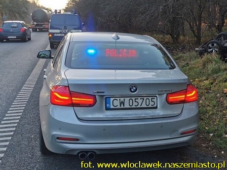 Wloclawek nieoznakowany radiowóz BMW CW 05705